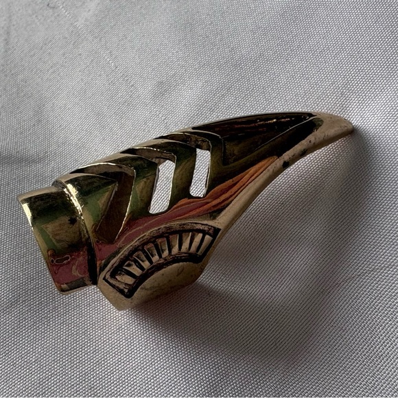 Gold Statement Ring - Picture 2 of 3